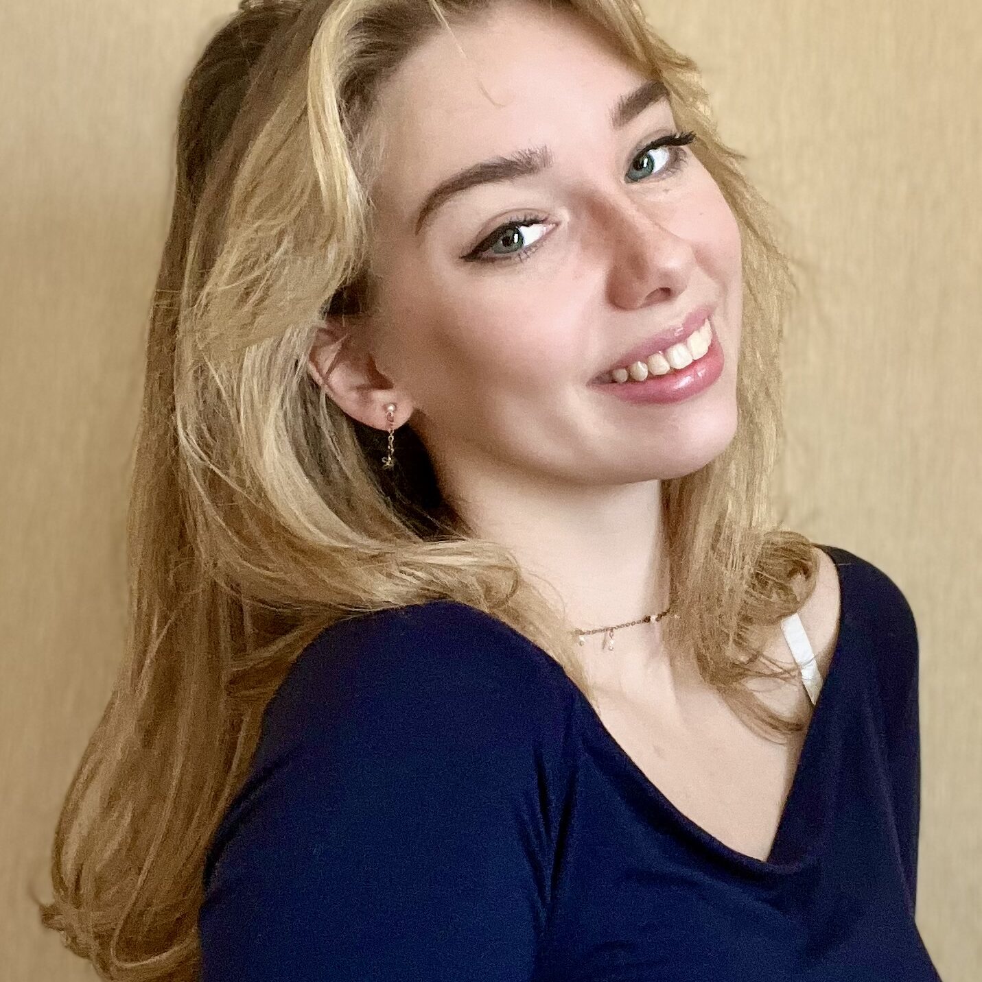 Lizzie Johnson